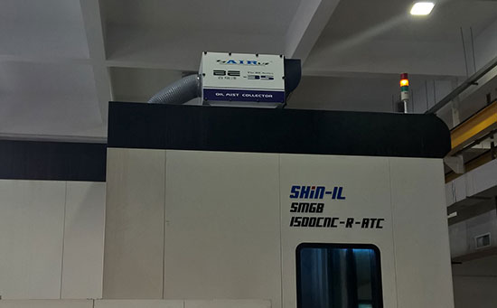 百瑞泽油雾收集器在数控机床顶部的顶置式安装应用案例